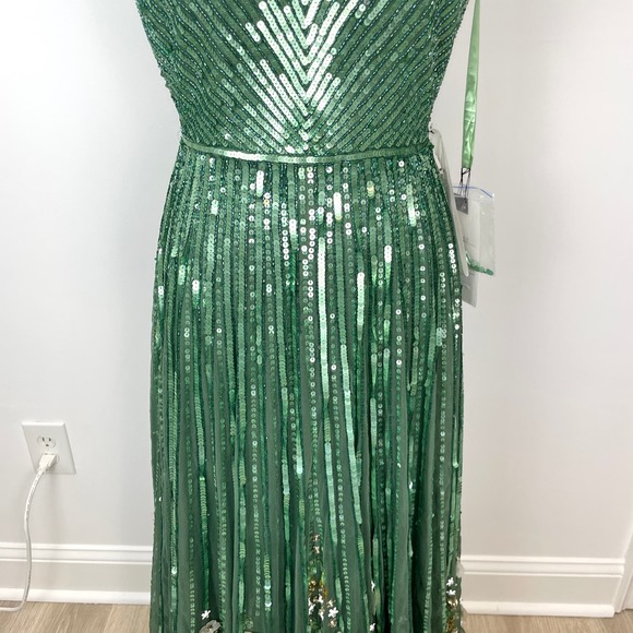 Mac Duggal Sequin And Floral Embellished Evening Gown In Sage 5223 Size 8 New - Picture 6 of 16